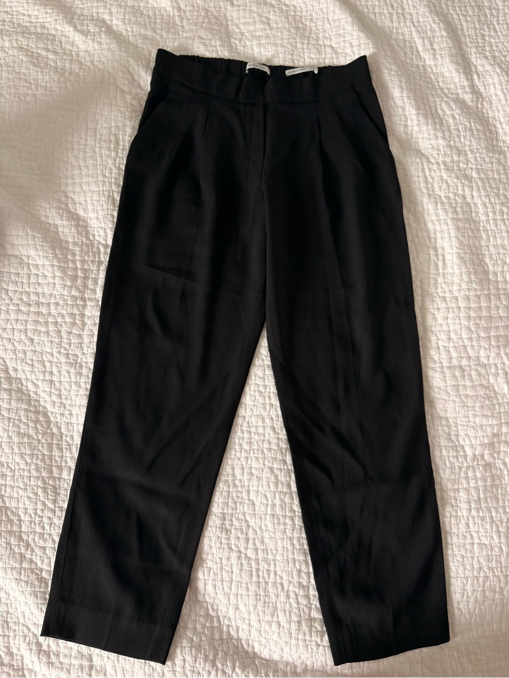 Aritzia Babaton Cohen Black Pants Sz 2